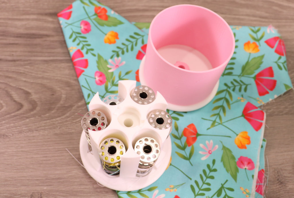 Spool Shaped Bobbin Holder