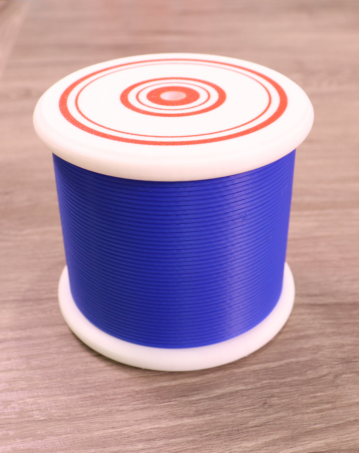 Spool Shaped Bobbin Holder